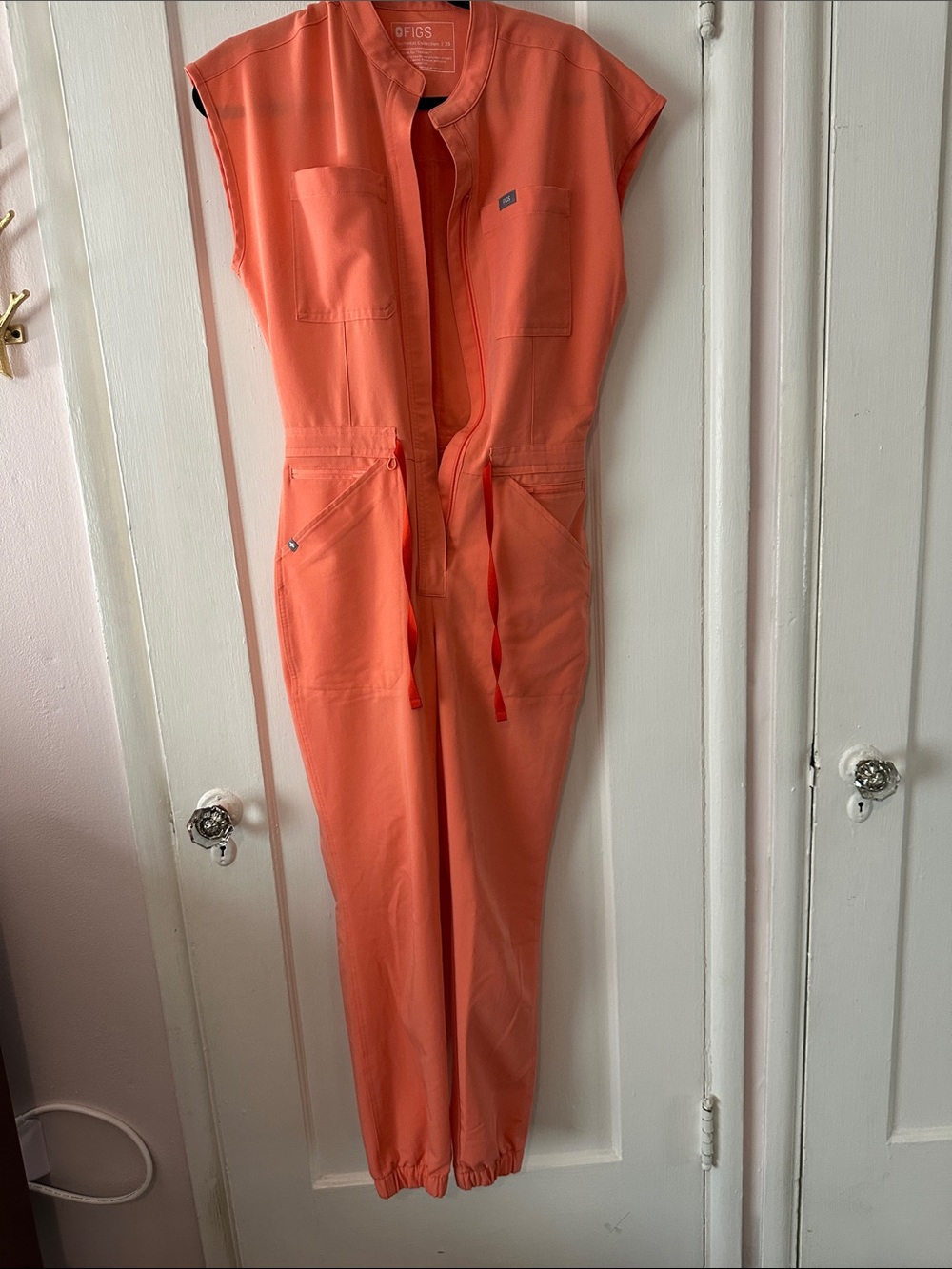 Figs Rafaela jogger scrub jumpsuit in coral size XS